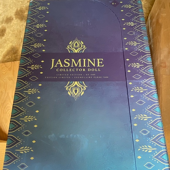 Disney Princess  Series    D23   JASMINE 17 in Ltd.   NWT   RETIRED - Picture 3 of 5